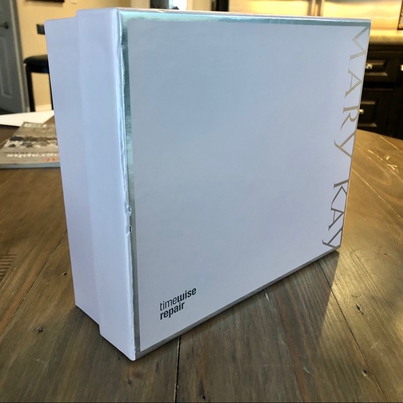 Mary Kay EMPTY Gift Set Box - Picture 4 of 11